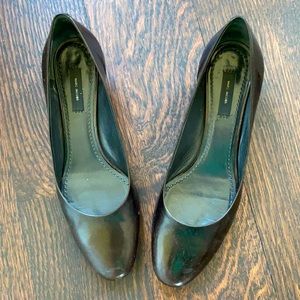 Marc Jacobs mini leather heels